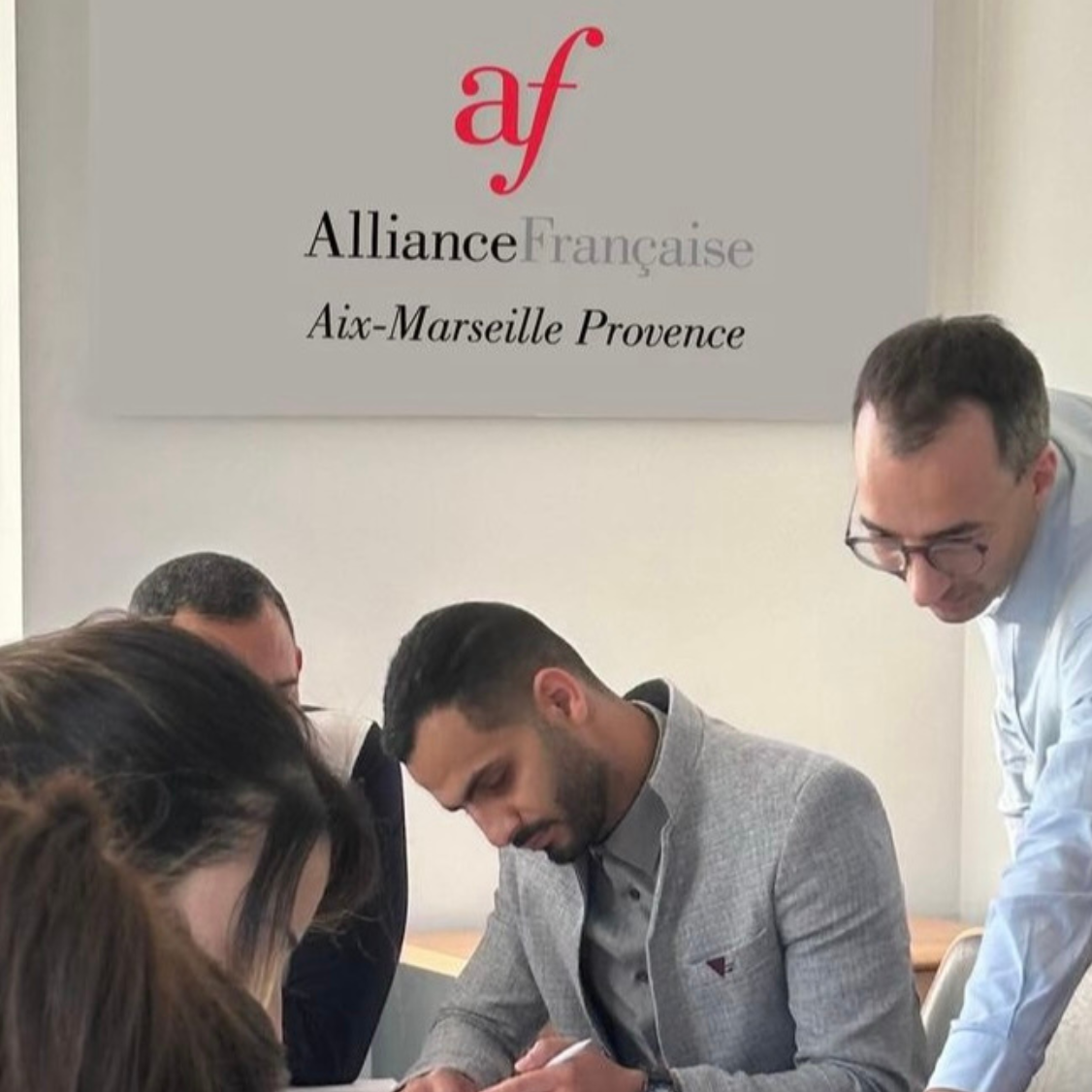 Comment évaluer votre niveau de français et choisir le bon cours à Marseille ?